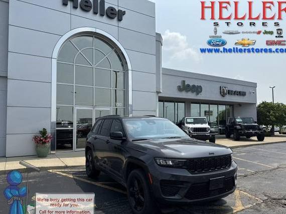 JEEP GRAND CHEROKEE 2023 1C4RJHAG5PC622617 image